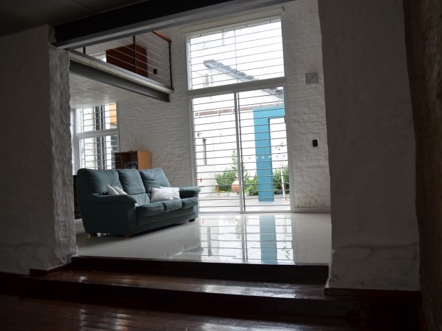 06_estar_piso_de_porcelanato_beige